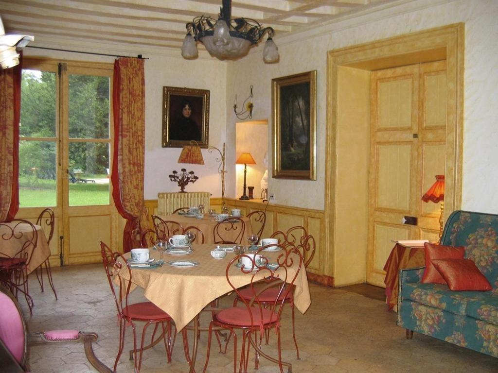 Chateau De La Rue Cour-sur-Loire Exterior photo